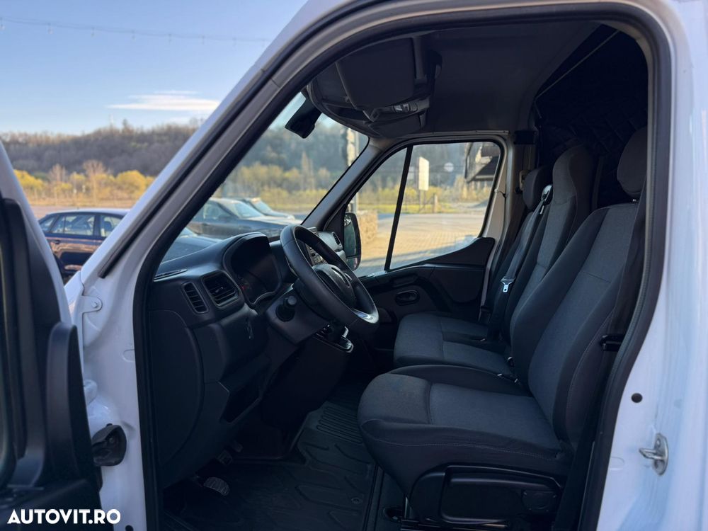 Renault Master 2.3 Blue 135 TT Furgon CD 3,5t L3H2 9 m3 - 6