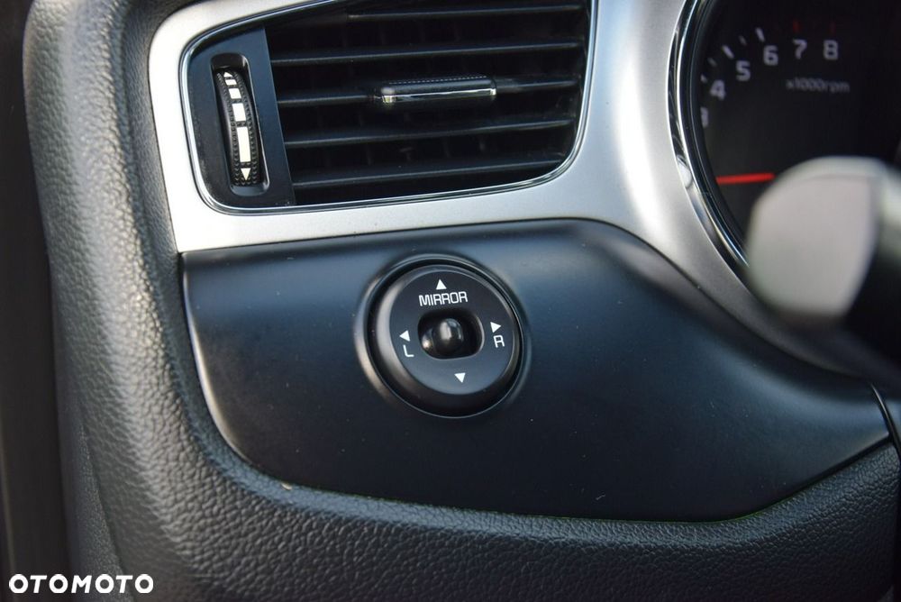 Kia Ceed 1.4 CVVT Dream Team Edition - 26