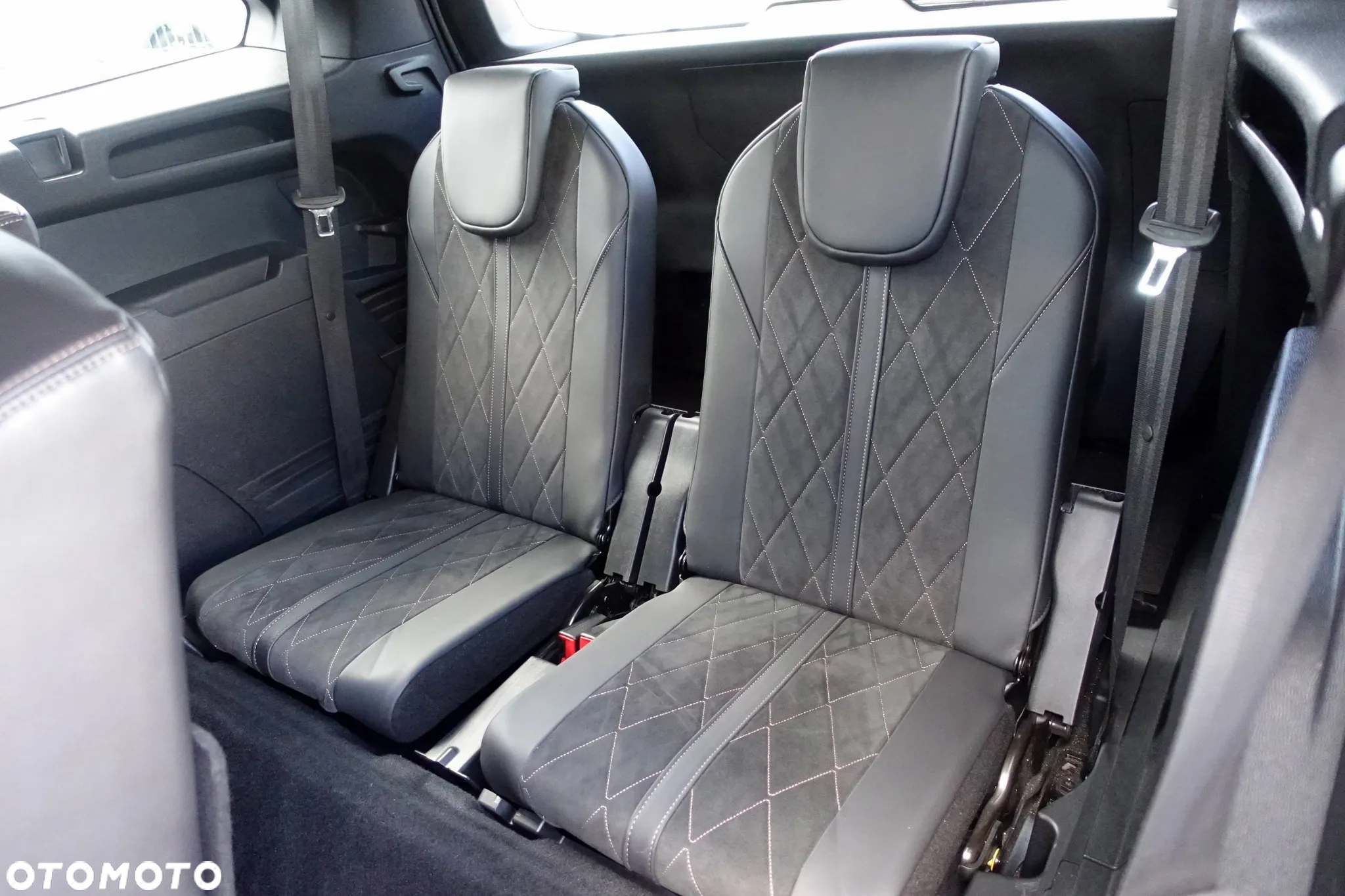 Peugeot 5008 BlueHDI 180 EAT8 GT - 15