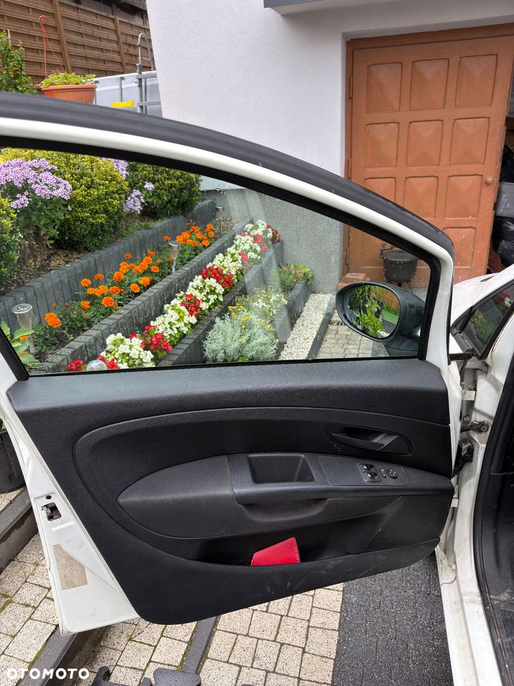 Fiat Grande Punto - 9
