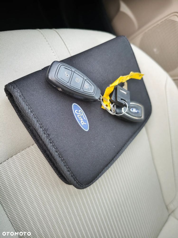 Ford B-MAX 1.0 EcoBoost Titanium X EU6 - 33