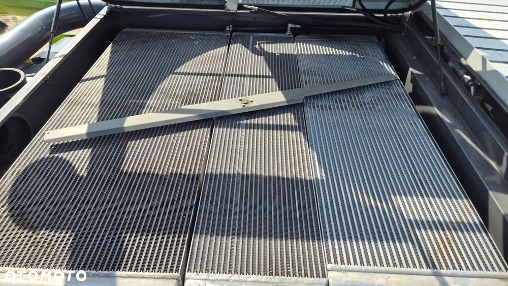 Claas Lexion 770TT z hederem - 5