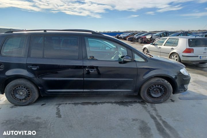 Motoras macara geam fata dreapta Volkswagen VW Touran 1 (facelift)  [din 2006 pana  2010] seria Min - 5