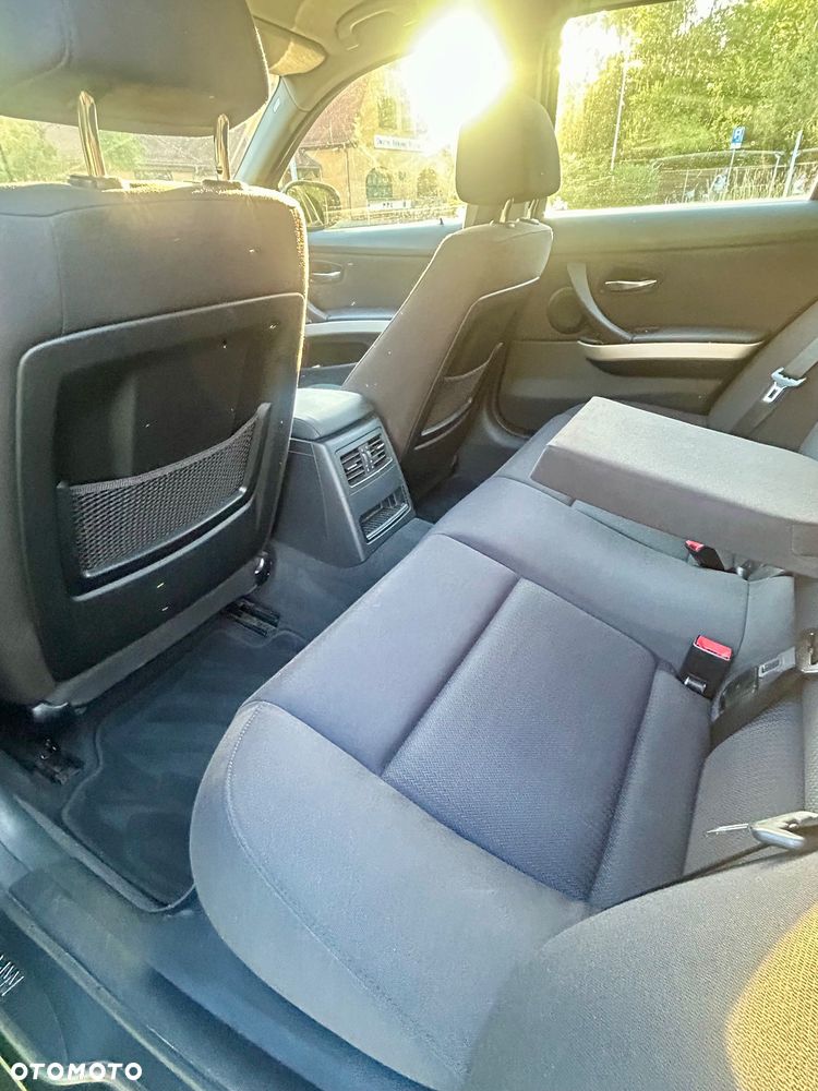 BMW Seria 3 320d - 19