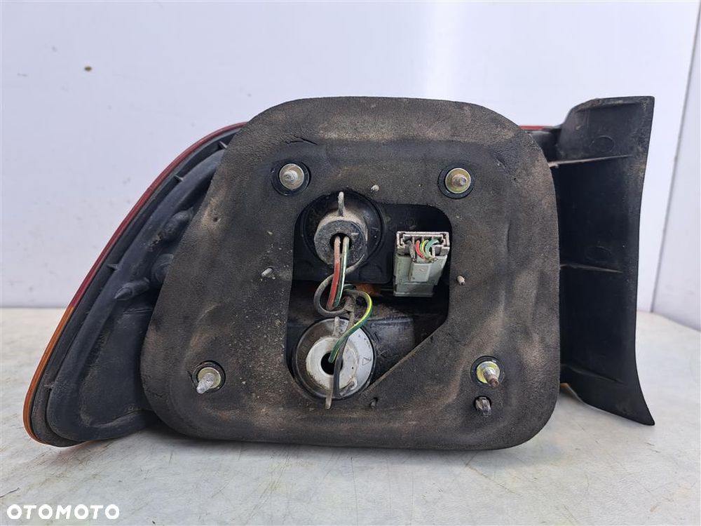Lampa prawa tylna tył Honda Civic VI COUPE 1995-2000 WERSJA EUROPEJSKA - 2