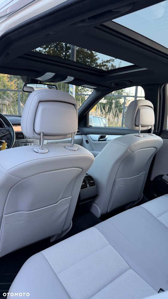 Mercedes-Benz Klasa C 180 Kompressor BlueEFFICIENCY Avantgarde - 35