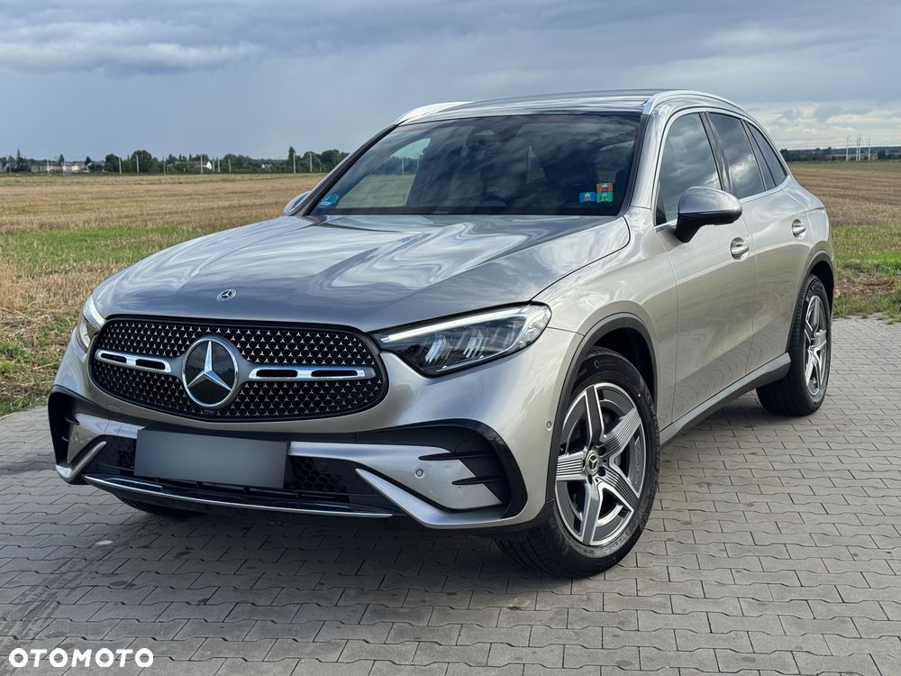 Mercedes-Benz GLC 300 4Matic 9G-TRONIC AMG Line Plus - 3