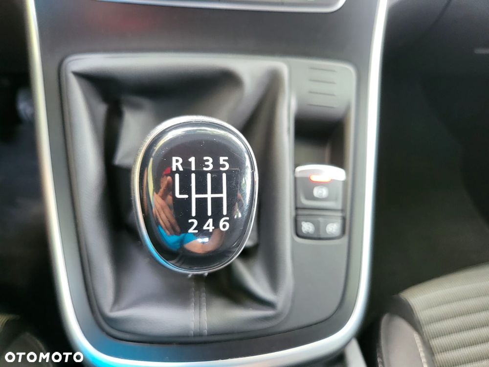 Renault Scenic TCe 140 GPF LIMITED - 22