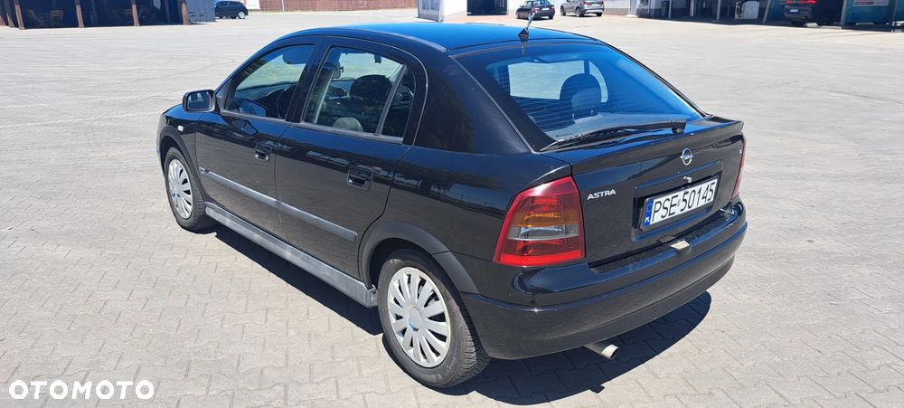Opel Astra - 2