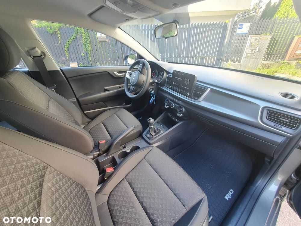 Kia Rio 1.2 M - 7