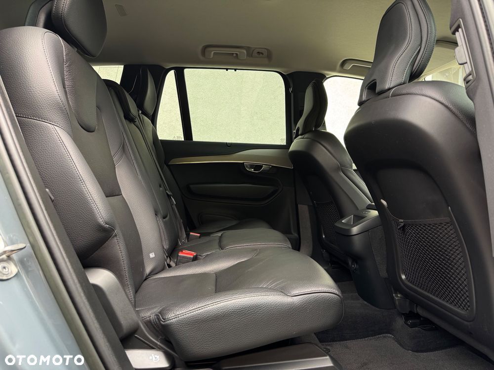 Volvo XC 90 B5 D AWD Plus Dark - 8
