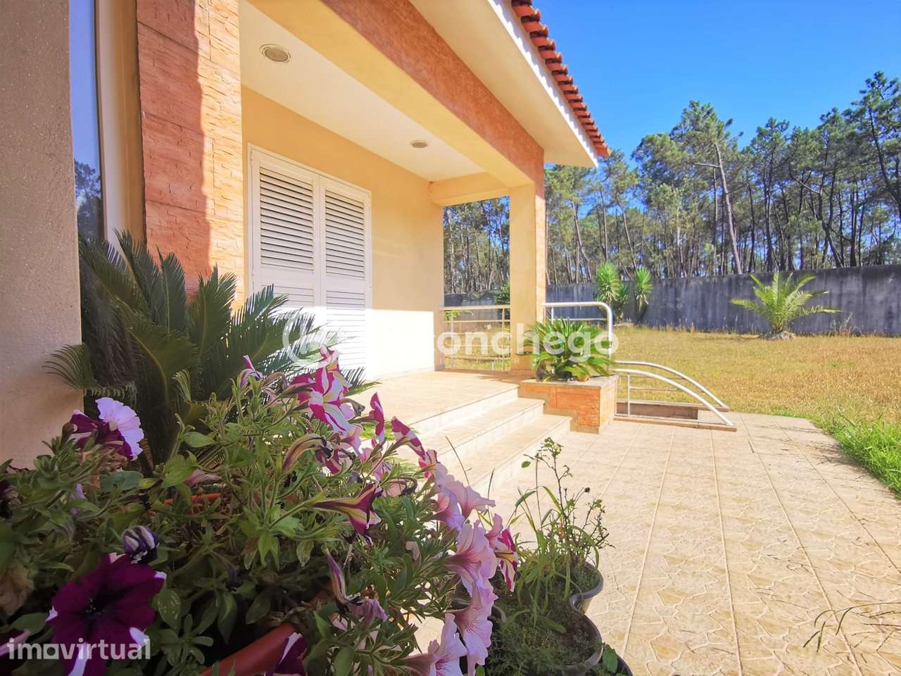 Moradia individual T3 inserida num terreno com cerca 7.000 m2 em Balas - Grande imagem: 5/46