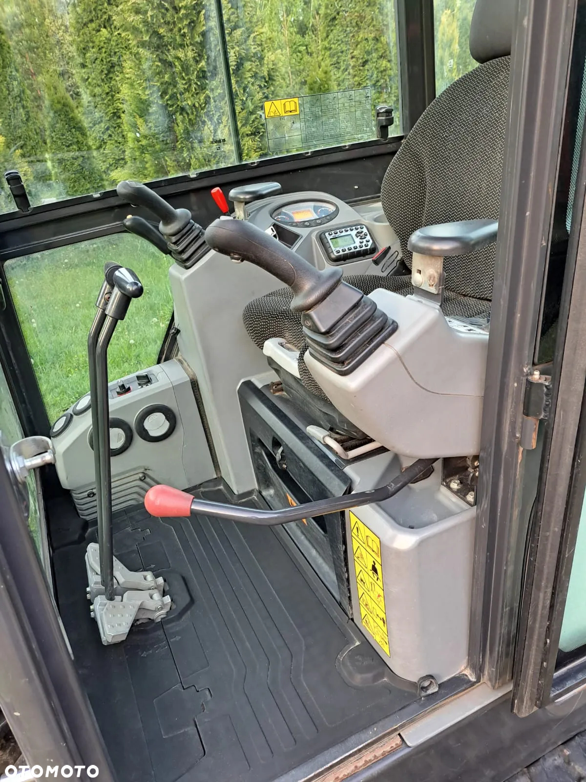 Bobcat E19 - 8
