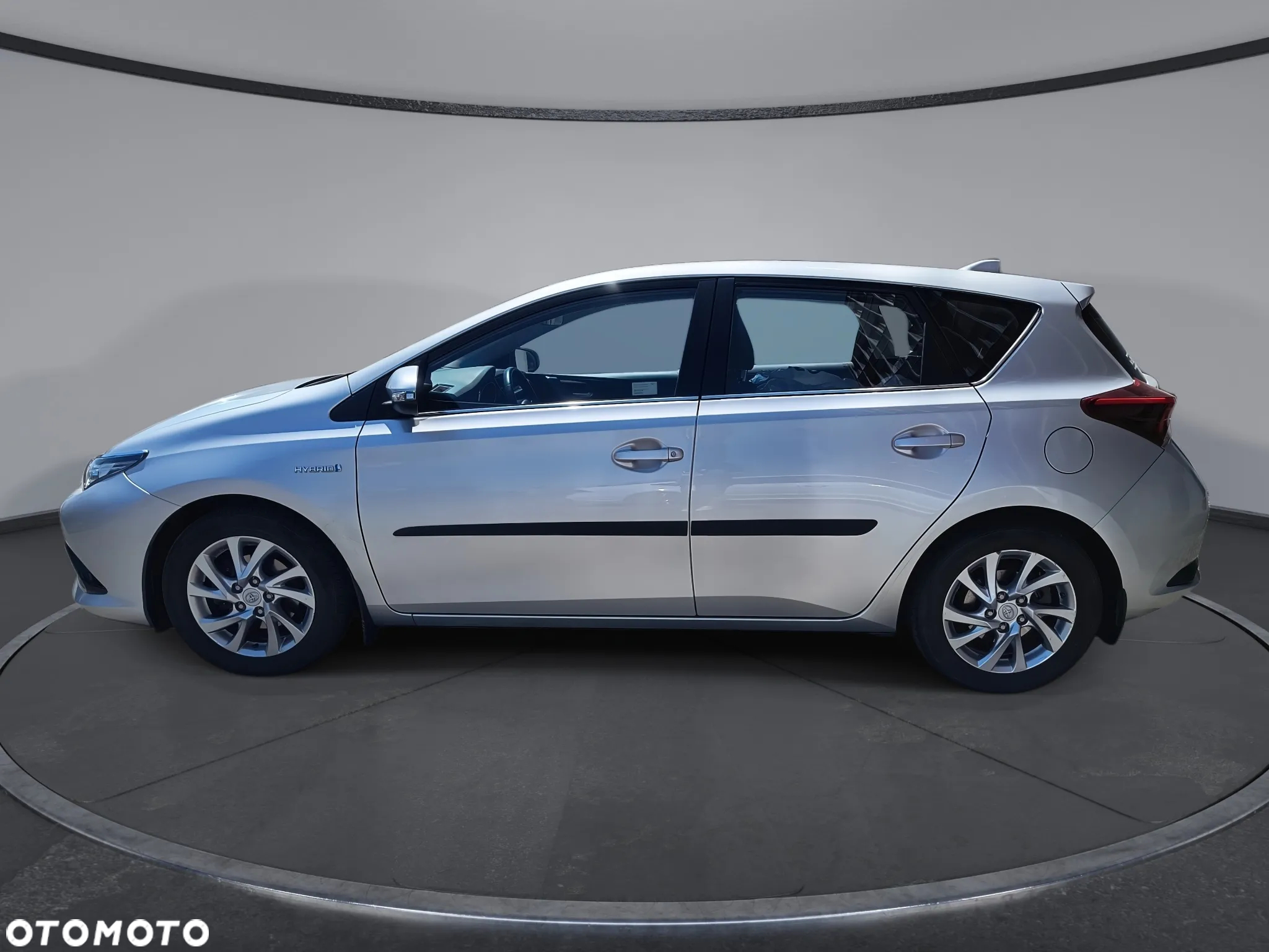 Toyota Auris Hybrid 135 Comfort - 2