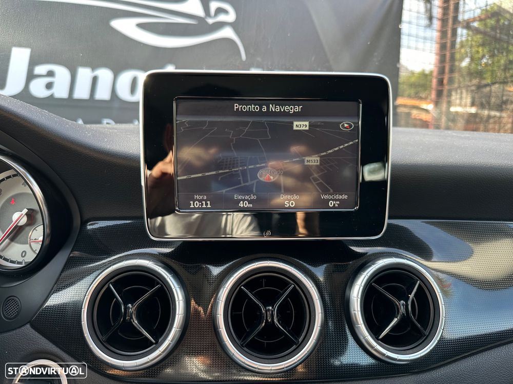 Mercedes-Benz CLA 180 d Shooting Brake - 18