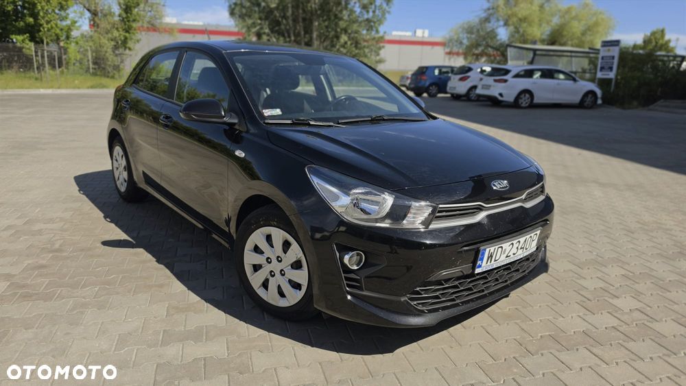 Kia Rio 1.2 L - 1