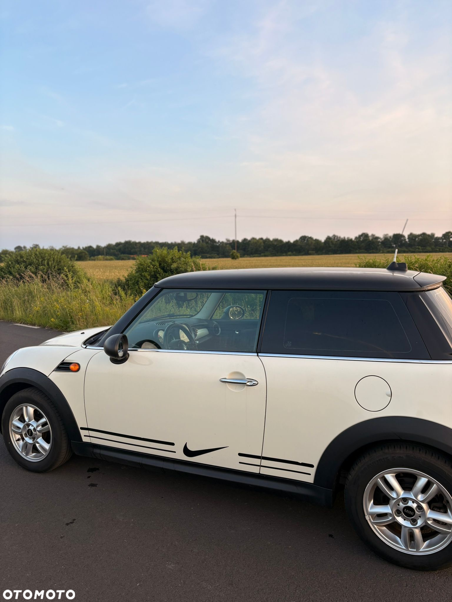 MINI ONE Standard - 11