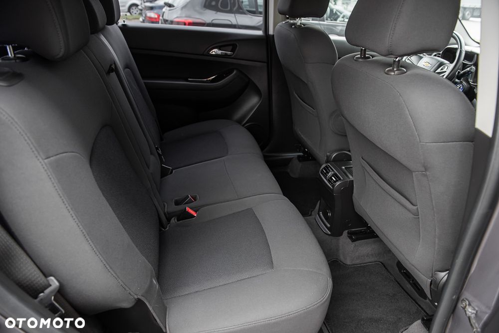 Chevrolet Orlando - 28