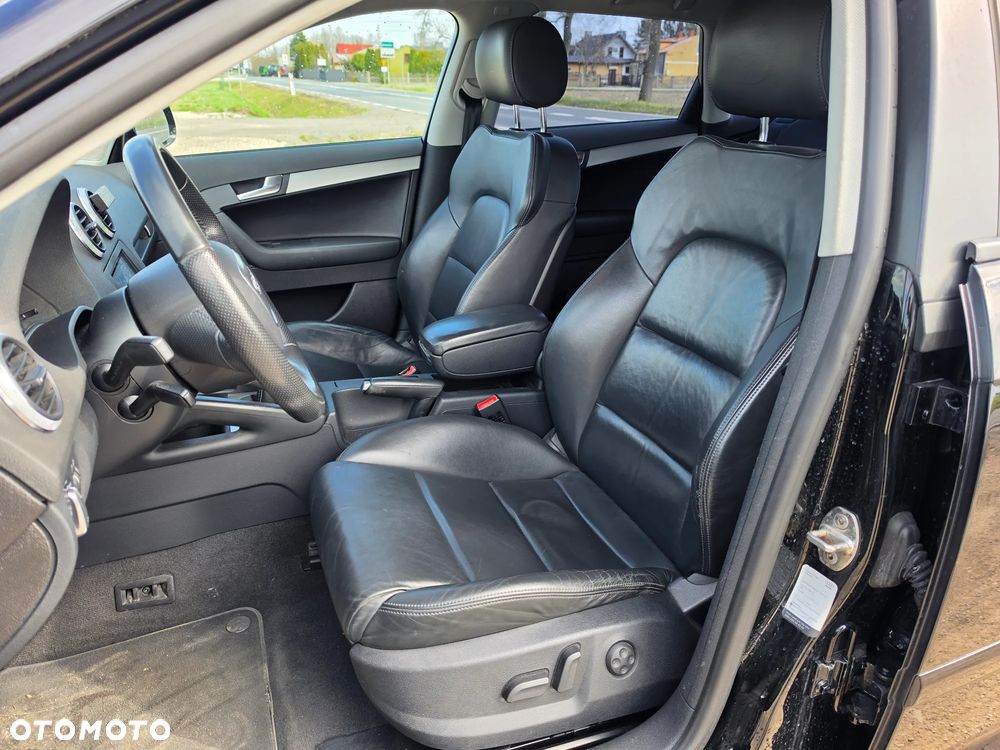 Audi A3 Sportback 1.8 TFSI Ambiente - 4