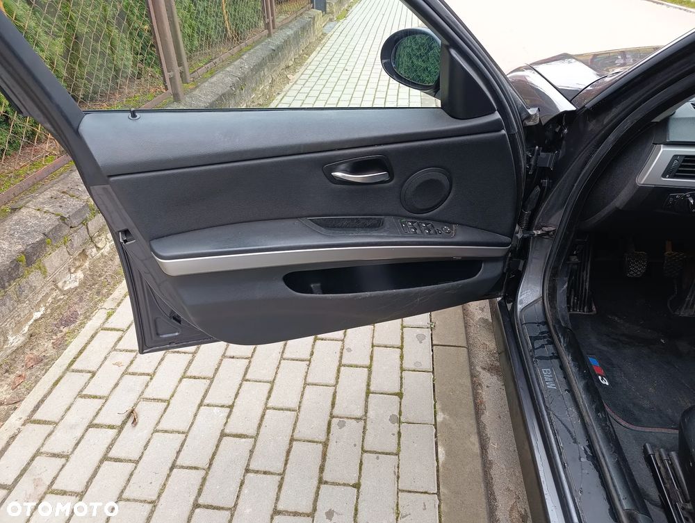 BMW Seria 3 320d DPF - 9