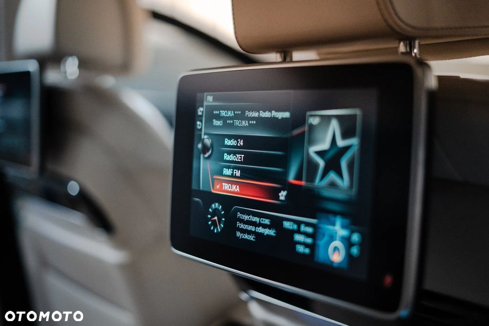 BMW Seria 7 M760Li xDrive - 16