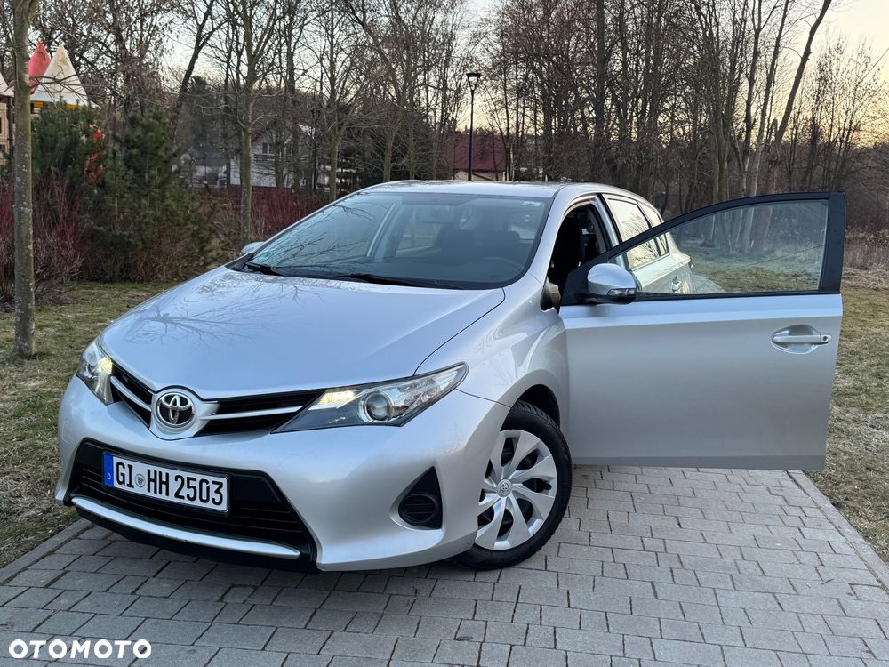 Toyota Auris 1.33 Dual-VVT-i Cool - 7