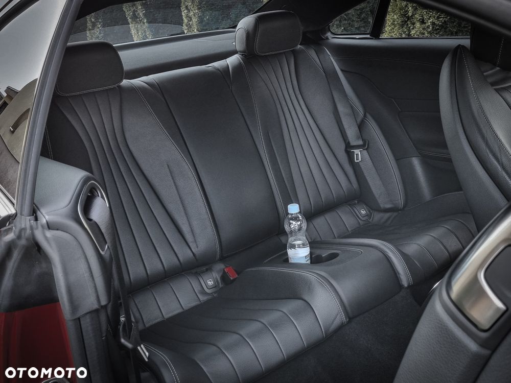 Mercedes-Benz Klasa E 400 4Matic 9G-TRONIC AMG Line - 8