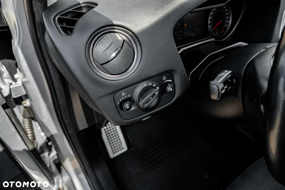 Ford Mondeo 2.5 Titanium X - 21