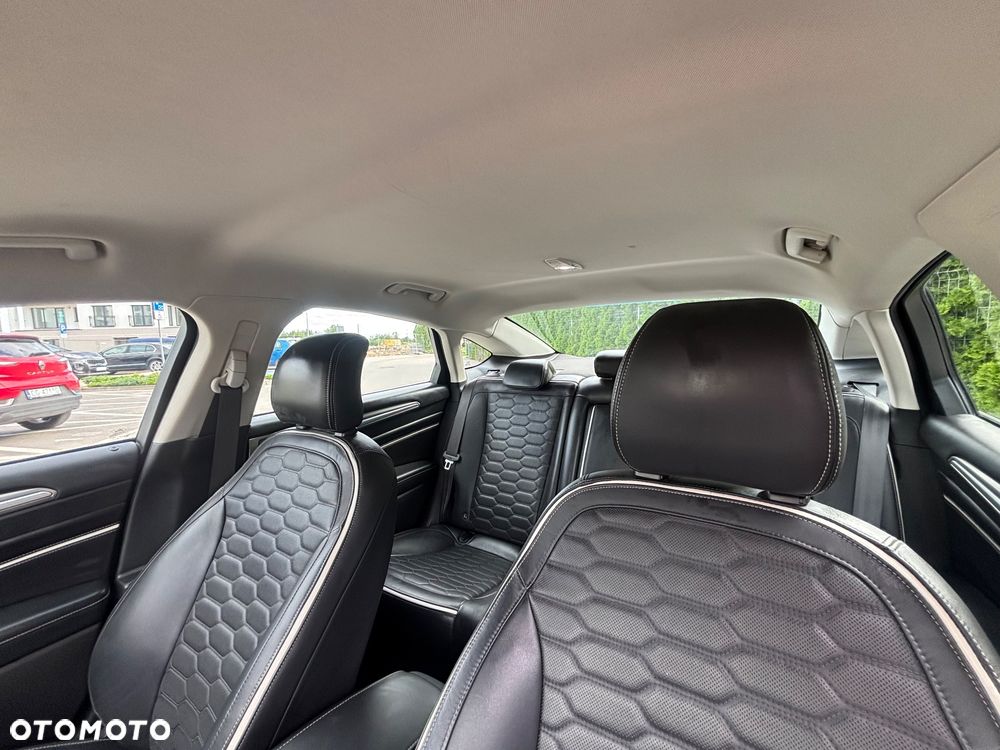 Ford Mondeo Vignale 2.0 EcoBoost - 18