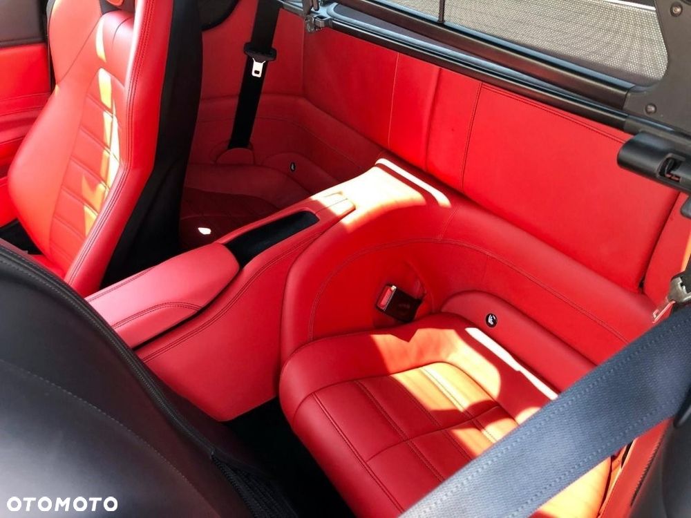 Ferrari California T - 21