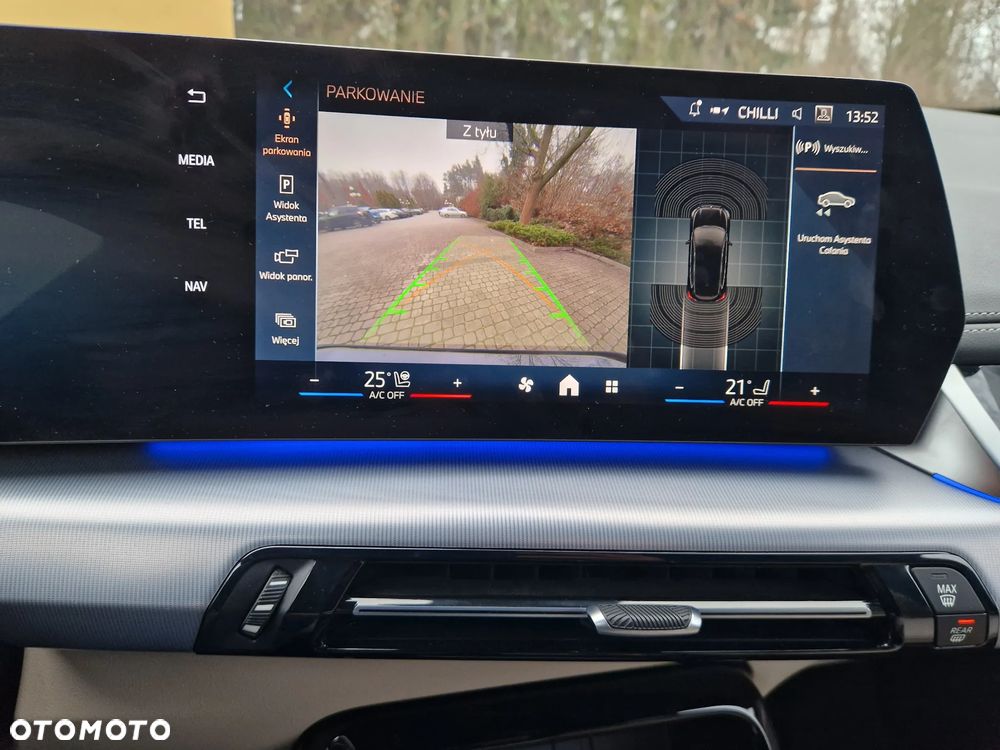 BMW Seria 2 218d sport - 25