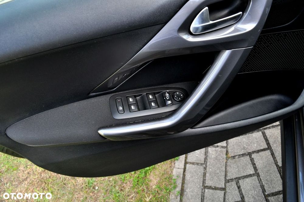 Peugeot 2008 1.2 Pure Tech GPF Crossway S&S - 13