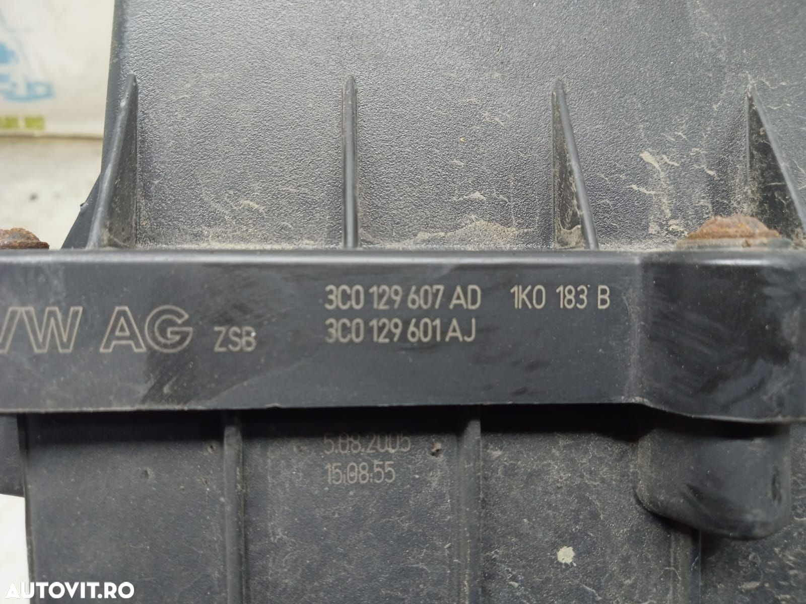 Carcasa filtru aer 1.9 tdi bls bxe 3c0129607ad Volkswagen VW Passat B - 3