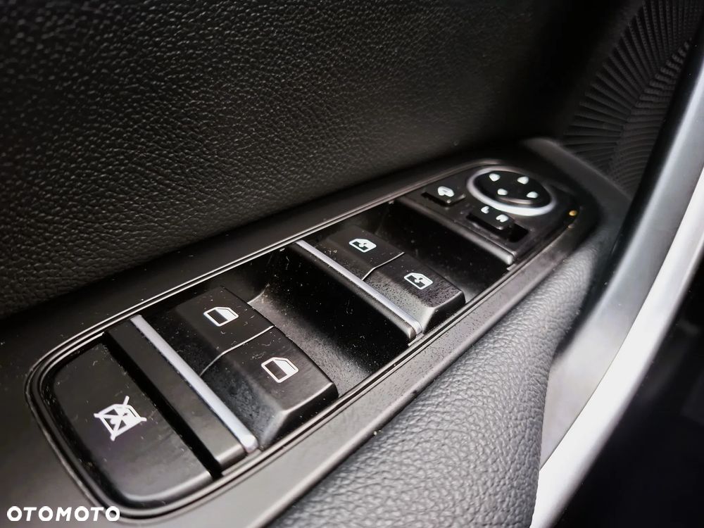 Kia Ceed 1.5 T-GDI Tribute - 24