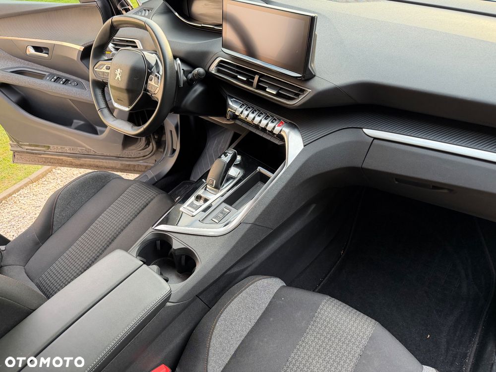 Peugeot 3008 1.5 BlueHDi Road Trip S&S EAT8 - 11