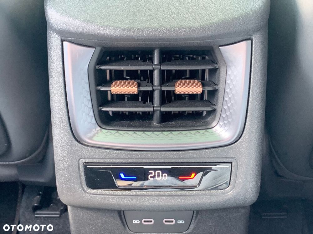 Cupra Terramar 2.0 TSI 4Drive VZ DSG - 35