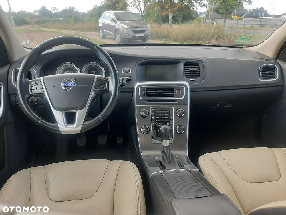 Volvo S60 DRIVe Momentum - 13