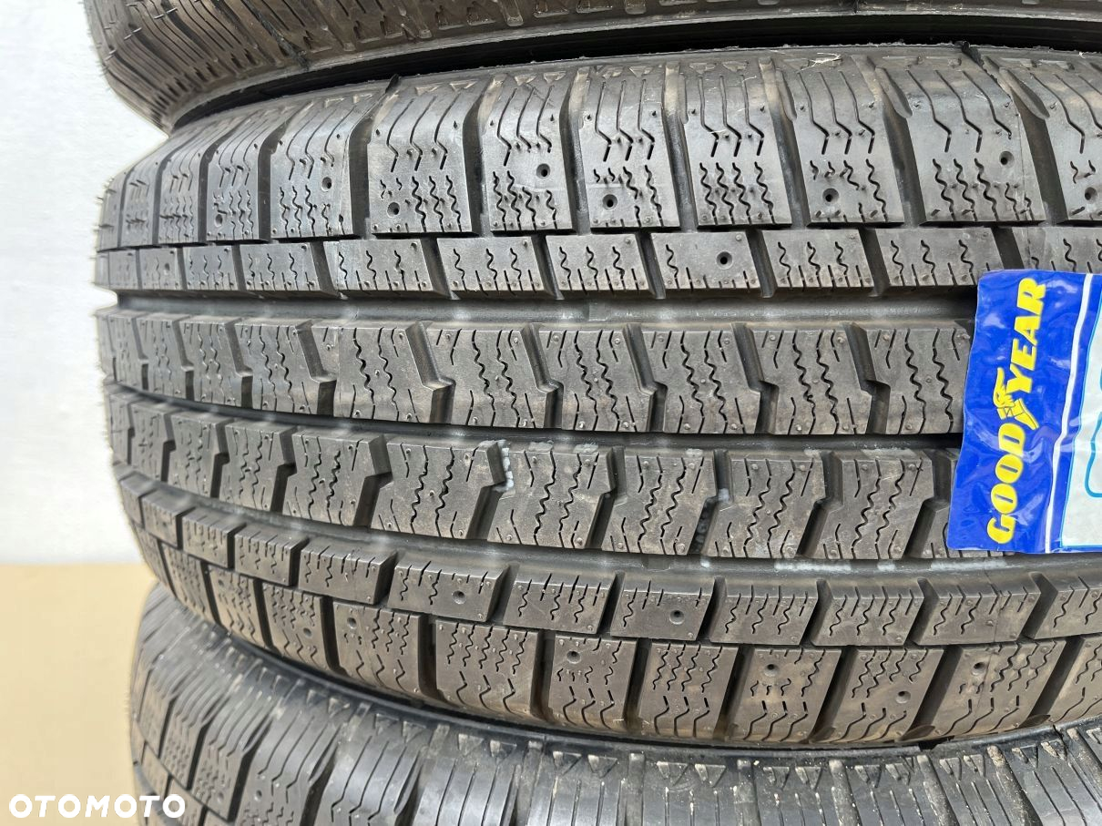 OPONY 235/65/16C 115/113R GOODYEAR CARGO ULTRAGRIP 2 - 4