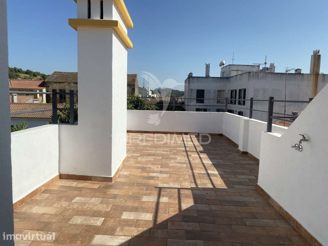 Moradia com Terraço e Garagem em Santiago do Cacém - Grande imagem: 4/25
