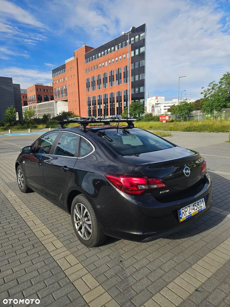 Opel Astra 1.6 Business - 7