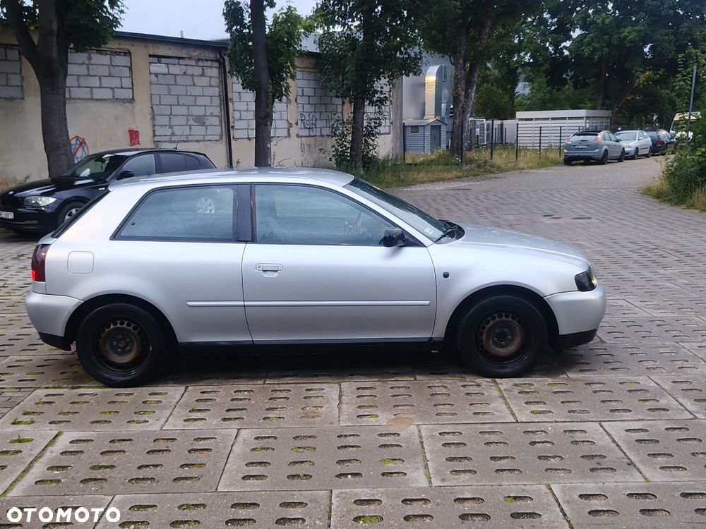 Audi A3 Sportback - 4