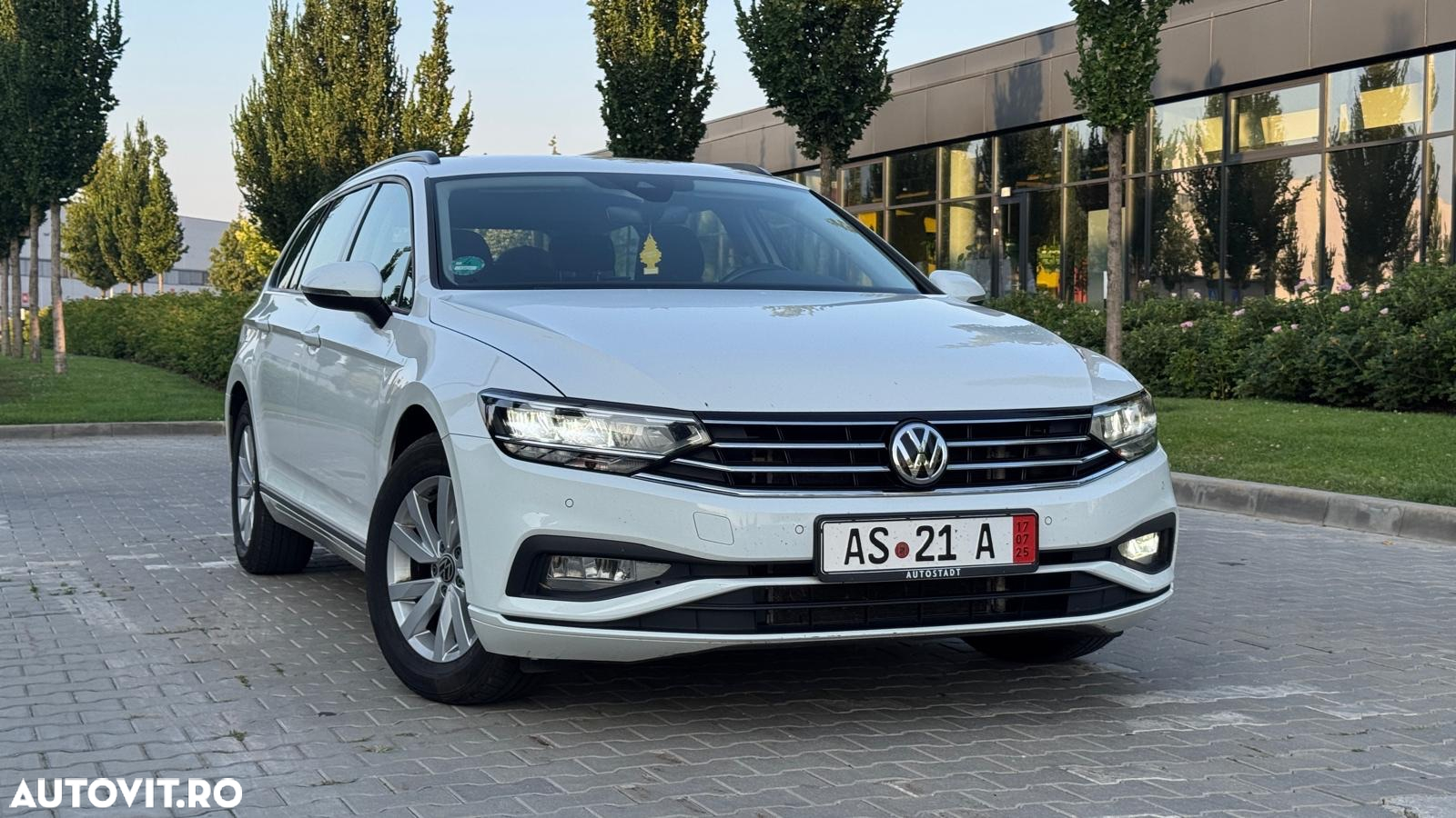 Volkswagen Passat 2.0 TDI DSG Advance - 5