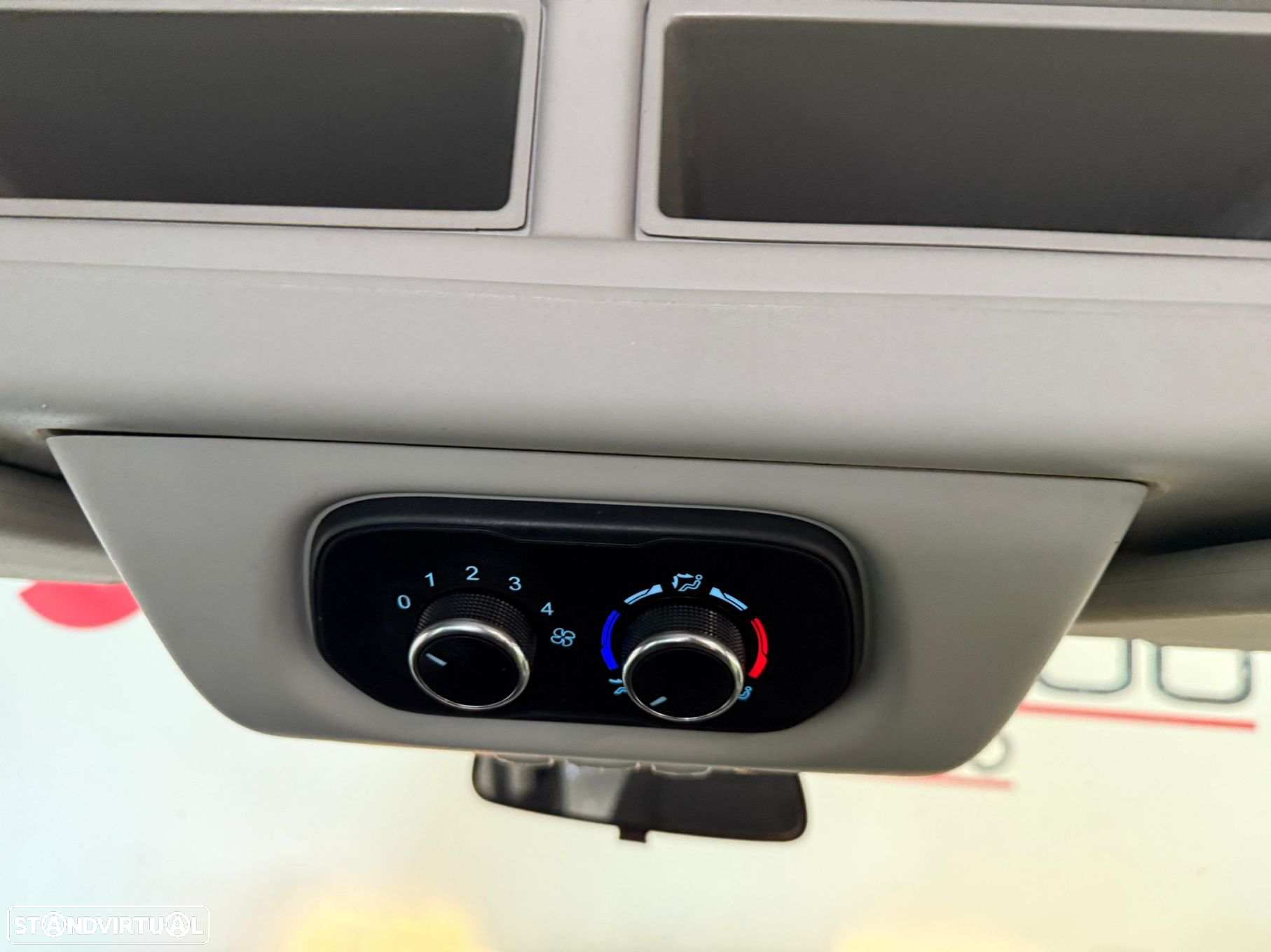 Ford Transit Outro - 13