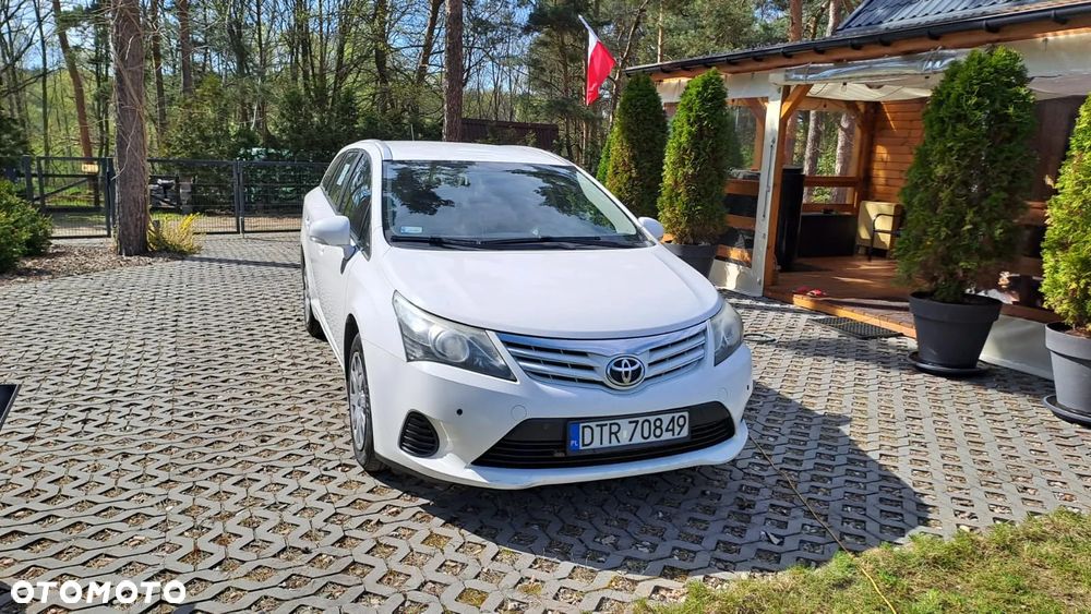 Toyota Avensis - 2