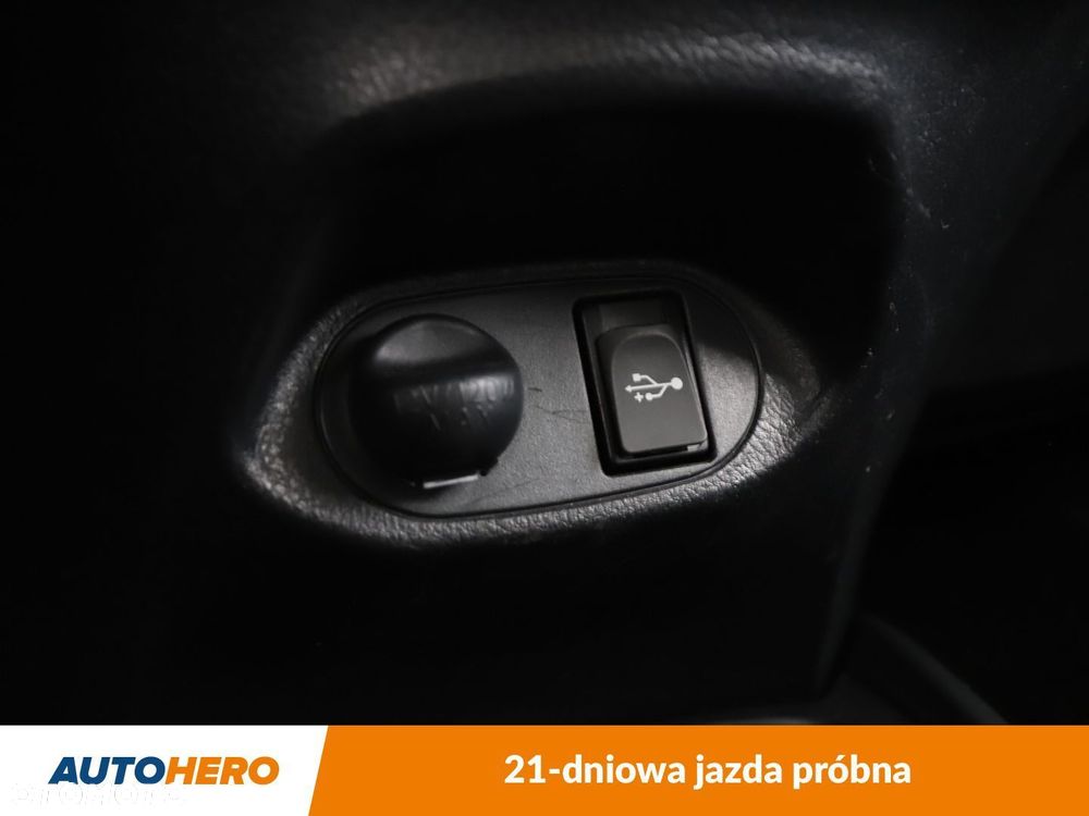 Toyota Yaris - 24
