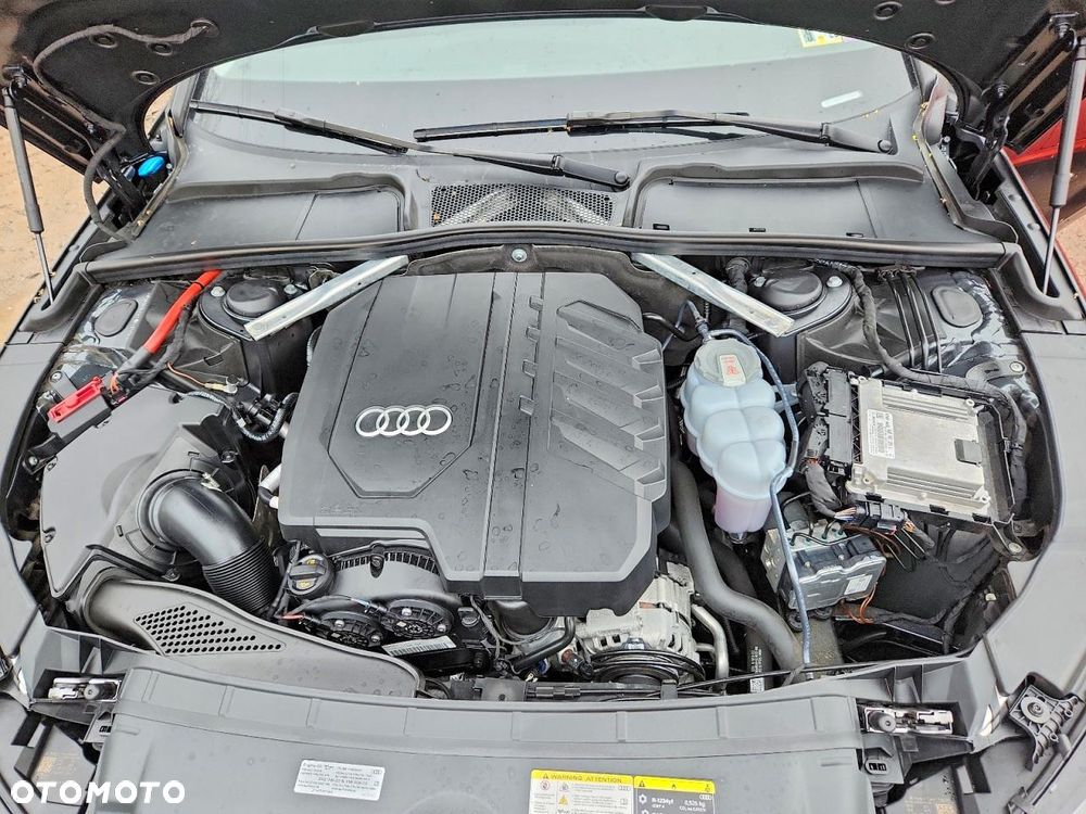 Audi A4 Avant 40 TFSI quattro S tronic - 12