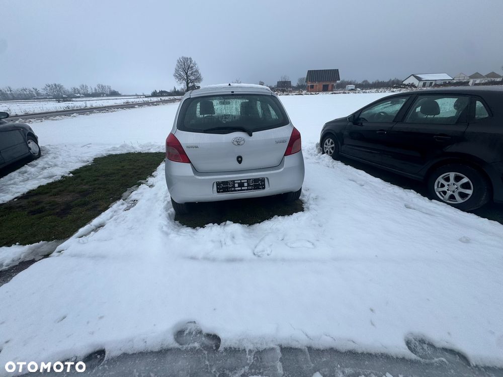 Toyota Yaris 1.4 D-4D Prestige - 9