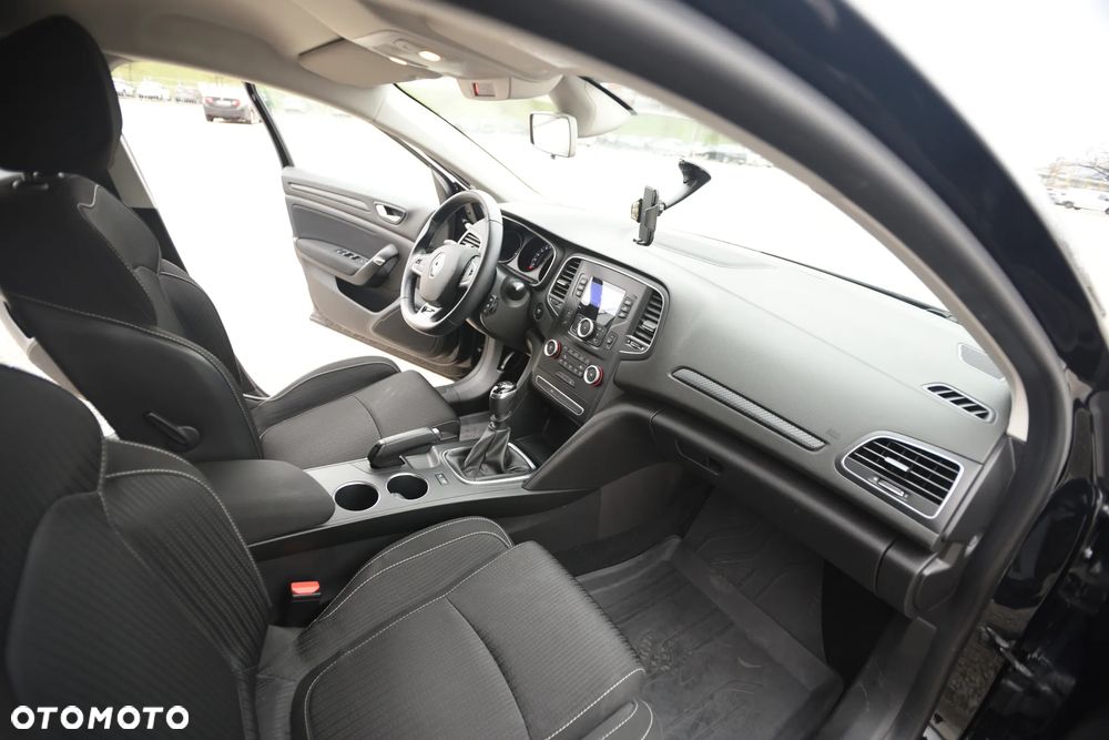 Renault Megane 1.6 SCe Limited 2018 - 12