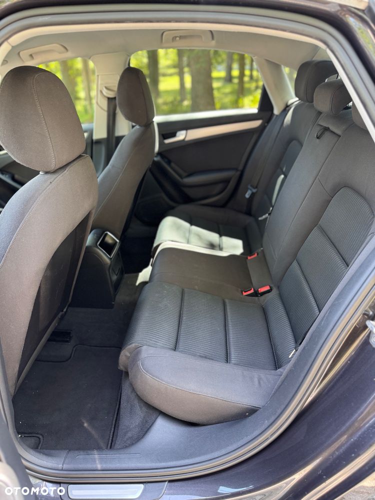 Audi A4 Limousine - 15