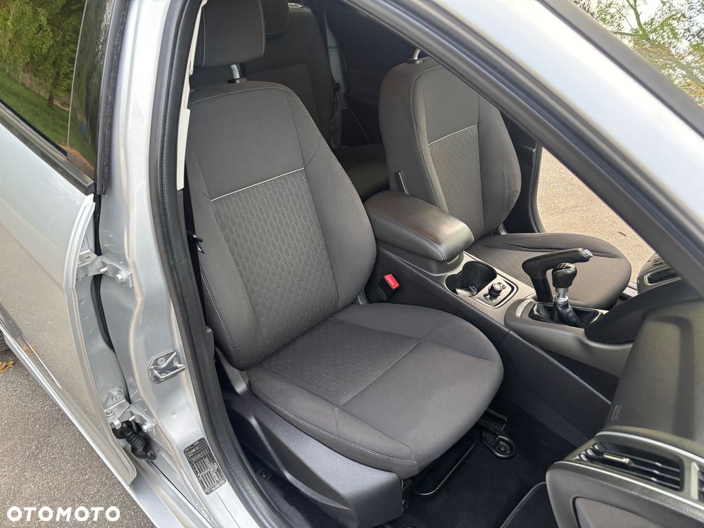 Ford Focus 1.6 TDCi DPF Start-Stopp-System SYNC Edition - 11